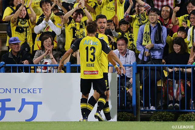 江坂、瀬川と繋ぎ最後はフリーのクリスティアーノに渡ると、冷静にゴール左下へ突き刺し柏が先制ゴールをゲット【明治安田Ｊ２ 第19節 柏vs千葉】