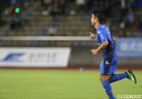 後半31分、ゴール前に供給されたクロスを最後は土居 柊太が押し込み、町田が追いつく!【明治安田J2 第19節 町田vs岡山】