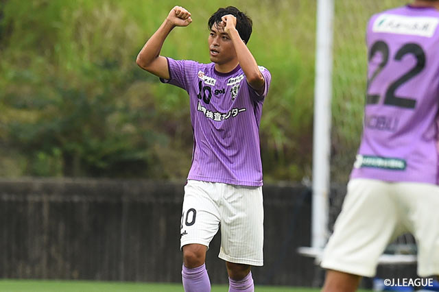 2得点を挙げる活躍でチームを勝利に導いた大迫 希（藤枝/#10）【明治安田Ｊ３ 第14節 藤枝vsYS横浜】