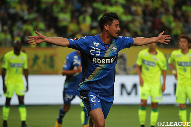 前半14分、CKからファーに流れた酒井 隆介（町田）がマークをうまく外し、ゴールに流し込む！【明治安田Ｊ２ 第20節 千葉vs町田】