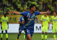 前半14分、CKからファーに流れた酒井 隆介(町田)がマークをうまく外し、ゴールに流し込む!【明治安田J2 第20節 千葉vs町田】