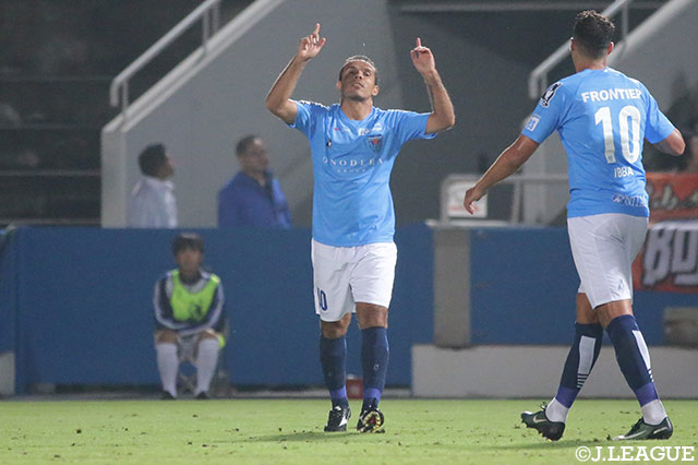 後半6分、レアンドロ ドミンゲスに3試合連続となるゴールが生まれ、横浜FCがリードを2点に広げる！【明治安田Ｊ２ 第20節 横浜FCvs岡山】