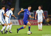 ピーター ウタカに代わり、先発起用された佐藤 洸一(甲府)だが得点は奪えず不発に終わった【明治安田J2 第20節 甲府vs徳島】