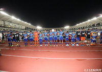 試合終盤、琉球に立て続けに得点を奪われ1点差に詰め寄られるも、長崎はなんとか逃げ切り勝点3を獲得した【明治安田Ｊ２ 第20節 長崎vs琉球】