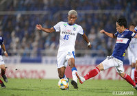 劣勢が続くなか決定機も作ったオナイウ　阿道（大分）だったが、この日はネットは揺らせず。【明治安田Ｊ１ 第18節 横浜FMvs大分】