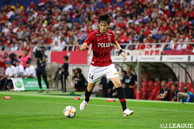 途中投入された杉本 健勇（浦和）。後方からの浮き球のパスに反応しシュートを放つなど、見せ場を作った【明治安田Ｊ１ 第18節 浦和vs仙台】