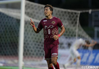 前半19分、鈴木 孝司の今季14ゴール目でホームの琉球が幸先よく先制!【明治安田J2 第21節 琉球vs栃木】