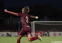 追加点を挙げた西岡 大志(琉球)。喜びを爆発させた【明治安田J2 第21節 琉球vs栃木】