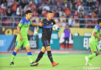 湘南は秋元 陽太（#1）を中心に、強力な名古屋攻撃陣をシャットダウンした【明治安田Ｊ１ 第18節 名古屋vs湘南】