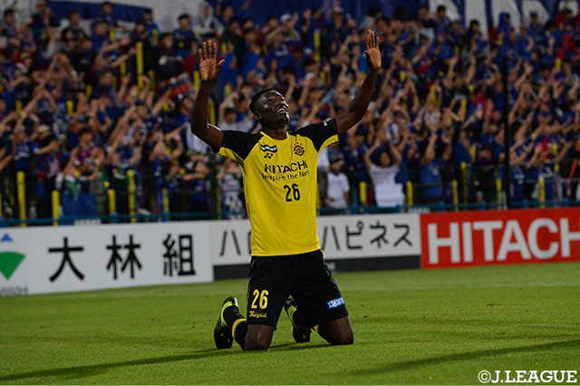 前半AT、アフリカネーションズカップ帰りのオルンガが追加点を奪い、柏が2点のリードを得て折り返す【明治安田Ｊ２ 第21節 柏vs甲府】