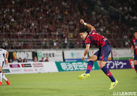 後半44分のPKを中野 誠也が勢いのあるボールを蹴り込み、岡山が終盤に逆転！【明治安田Ｊ２ 第21節 岡山vs鹿児島】