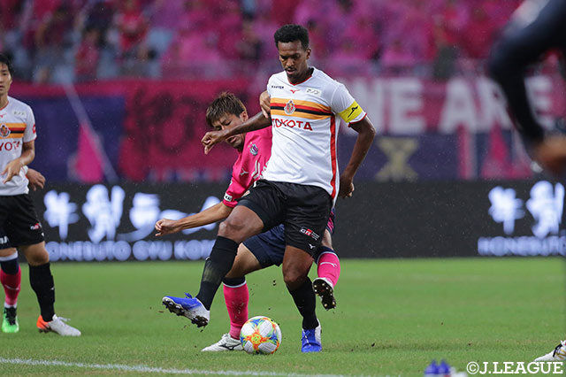 ジョー（名古屋）は前線で起点になるも、6試合連続ノーゴールとトンネルを抜け出せず【明治安田Ｊ１ 第19節 Ｃ大阪vs名古屋】