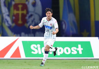 白井 康介のシュートがオウンゴールを誘発し、アウェイの札幌が先制！【明治安田Ｊ１ 第19節 大分vs札幌】