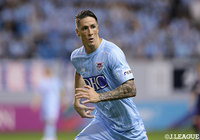 3試合連続でスターティングメンバー入りのフェルナンド トーレス（鳥栖）。後半31分までプレーした【明治安田Ｊ１ 第19節 鳥栖vs広島】