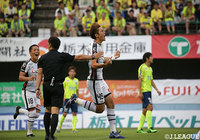 3連勝と波に乗る山口が、勢いそのままに菊池 流帆(#49)のゴールで前半8分に先制!【明治安田J2 第22節 栃木vs山口】