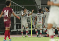 イ ヨンジェ（岡山/#9）は後半24分にもゴールを奪い、今季の自身の得点を14に伸ばした【明治安田Ｊ２ 第22節 琉球vs岡山】