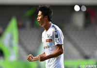 前半33分、林 誠道の2試合ぶりとなる得点でアウェイの鳥取が先制に成功する【明治安田J3 第16節 長野vs鳥取】