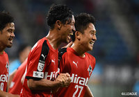 味方が敵陣深い位置でボールを奪い、マイナスのクロスをあげると、中山 雄登（#27）は冷静にトラップし、ゴール左に叩き込む！【明治安田Ｊ３ 第16節 熊本vs富山】