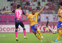 CBに入ったシマオ マテ（仙台）。守備に安定感をもたらし、勝点1獲得に貢献【明治安田Ｊ１ 第20節 Ｃ大阪vs仙台】