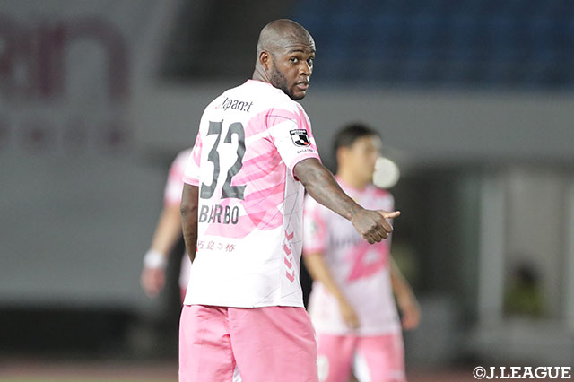 鳥栖から加入したビクトル イバルボ（長崎）が後半44分に決勝弾を奪う！【明治安田Ｊ２ 第23節 長崎vs甲府】