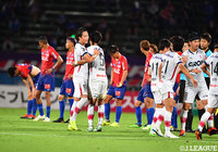 岡山はクラブ初の4連勝を果たし、Ｊ１参入プレーオフ圏をしっかり守った【明治安田Ｊ２ 第24節 甲府vs岡山】