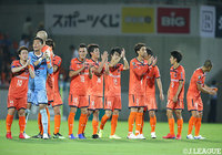 大前の挙げた1点を最後まで守り抜いた大宮が完封で勝利を収めた【明治安田Ｊ２ 第24節 大宮vs山口】