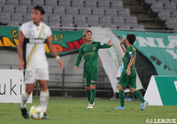 佐藤 優平（#9）のクロスが町田DFのオウンゴールを誘って東京Ｖが先制する【明治安田Ｊ２ 第24節 東京Ｖvs町田】