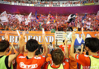 今季最多タイの4ゴールで新潟が快勝。詰めかけたサポーターと勝利を祝った【明治安田Ｊ２ 第24節 新潟vs琉球】