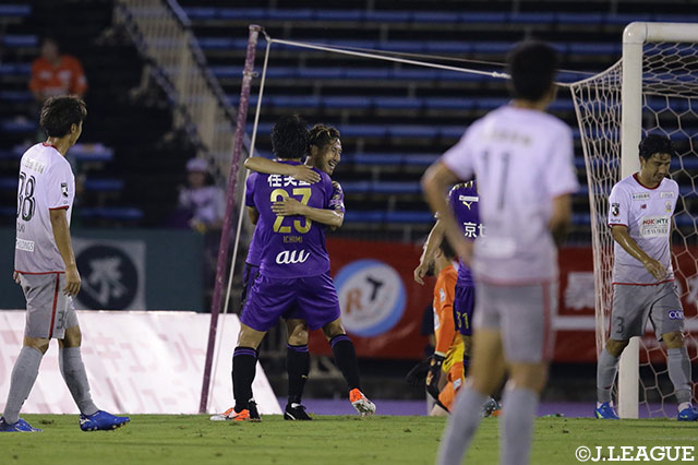 左からのクロスに金久保 順が合わせて、首位の京都が先制！【明治安田Ｊ２ 第24節 京都vs岐阜】