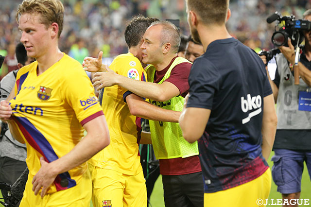 試合はバルセロナが2-0で勝利。アンドレス イニエスタ（神戸）は古巣との再会を喜んだ【楽天カップ 神戸vsFCバルセロナ】