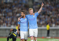 前半18分、ケビン デ ブライネ（右）のゴールでマンチェスター・シティが先制！【EUROJAPAN CUP 2019 横浜FMvsマンチェスター・シティFC】