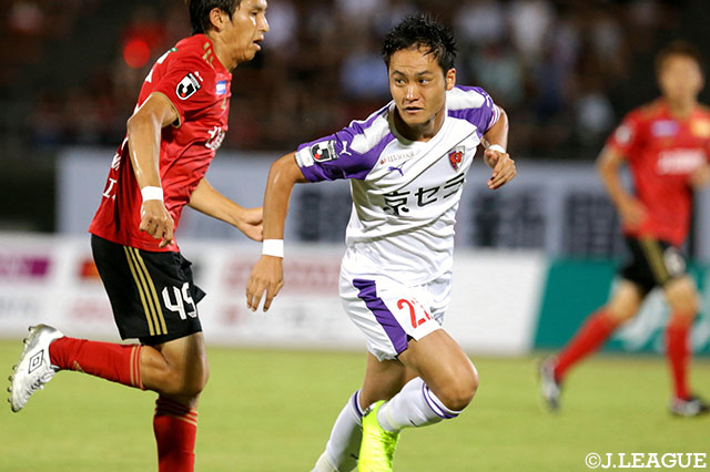 小屋松 知哉（京都）は、後半ATに値千金の同点ゴールを奪い、チームを敗戦から救った【明治安田Ｊ２ 第25節 金沢vs京都】