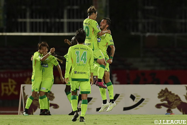 前半終了間際、クレーベの得点で千葉が先手を奪う！【明治安田Ｊ２ 第25節 琉球vs千葉】