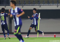 同点ゴールを奪った中村 駿（山形）が感情を爆発させる！【明治安田Ｊ２ 第25節 山形vs福岡】