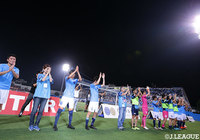 連勝を6に伸ばした横浜FCがついにＪ１参入プレーオフ圏内に浮上した【明治安田Ｊ２ 第25節 横浜FCvs山口】