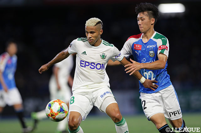 先発に復帰したセルジーニョ（松本）は後半34分までプレー【明治安田Ｊ１ 第21節 川崎Ｆvs松本】