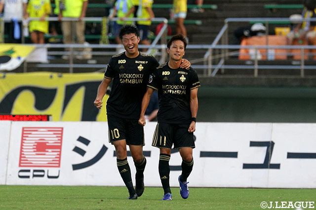 前半16分、杉浦 恭平（金沢/#11）がヘディングで先制点を奪う！【明治安田Ｊ２ 第26節 金沢vs栃木】