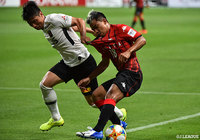 チャナティップ（札幌）は鋭いターンやキレのあるドリブルでチャンスを作った【明治安田Ｊ１ 第22節 札幌vs浦和】