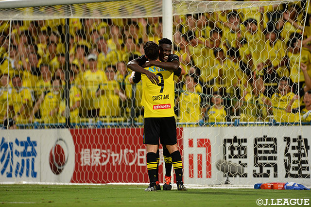 3-1で迎えた後半ATにオルンガ（柏）がハットトリックとなる得点を挙げる【明治安田Ｊ２ 第27節 柏vs山口】