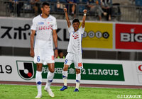 終了間際には内田 健太（甲府）が追加点を奪い、2-0とリードを広げる【明治安田Ｊ２ 第27節 徳島vs甲府】