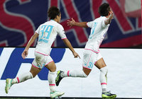 CKからチアゴ アウベスが鋭いクロスを送るとJリーグデビュー戦の林 大地がドンピシャで合わせ、鳥栖が試合終盤に同点に追いつく!【明治安田J1 第22節 C大阪vs鳥栖】