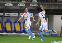 右サイドからのクロスに長谷川 竜也（川崎Ｆ）が頭で合わせ、同点に追いつく！【明治安田Ｊ１ 第23節 仙台vs川崎Ｆ】