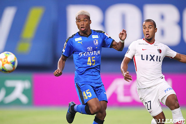 直近の4試合で4得点をマークしているオナイウ 阿道（大分）だが、この日得点は奪えず【明治安田Ｊ１ 第23節 大分vs鹿島】