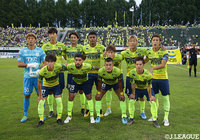 栃木のスターティングメンバー。加入したばかりのユウリ（#25）が早速起用される【明治安田Ｊ２ 第28節 栃木vs町田】