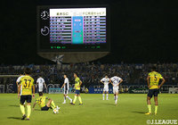 互いに最後まで決め手を欠き、下位直接対決はスコアレスドローに終わった【明治安田Ｊ２ 第28節 栃木vs町田】