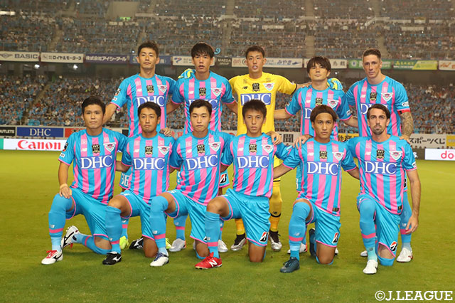 鳥栖のスターティングメンバー。この試合で現役を引退するフェルナンド トーレスが名を連ねた【明治安田Ｊ１ 第24節 鳥栖vs神戸】