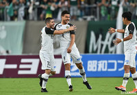 こぼれ球を拾ったクリスティアーノが矢のようなミドルシュートを突き刺し、柏が幸先良く先制に成功!【明治安田J2 第29節 岐阜vs柏】