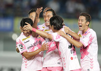 角田 誠のゴールで逆転に成功した長崎が2連勝を飾った【明治安田Ｊ２ 第30節 長崎vs東京Ｖ】