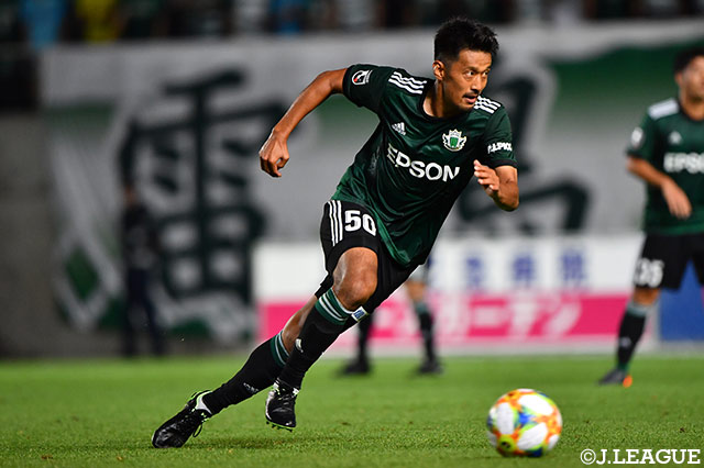 得点は奪えなかったが、献身的なプレーで勝点1獲得に貢献した阪野 豊史（松本）【明治安田Ｊ１ 第25節 松本vs大分】