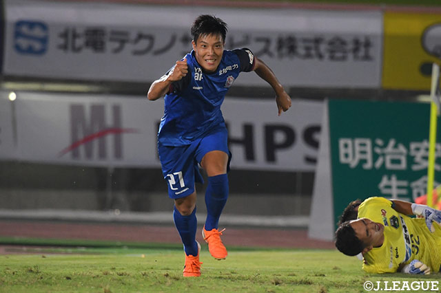 味方のスルーパスで右から抜けた大谷 駿斗（富山）が自身Ｊリーグ初ゴールを決めて逆転！【明治安田Ｊ３ 第21節 富山vs相模原】